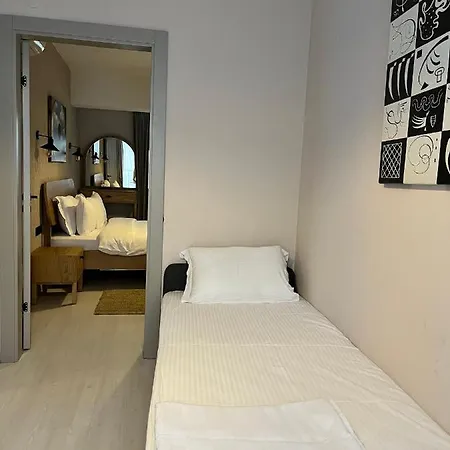 Mare House Boutique Bed & Breakfast *